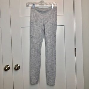 Lululemon speed up tight pant. Space nimbus